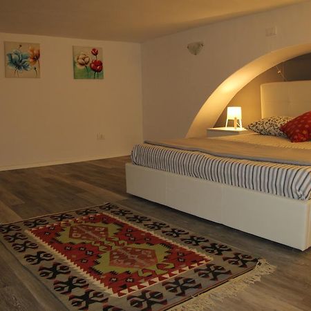 Vittoria Apartment カターニア エクステリア 写真